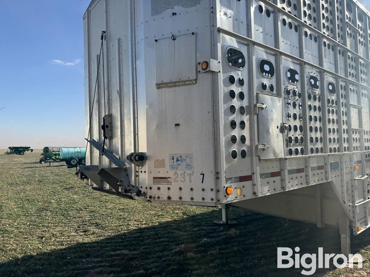 1994-merritt-t/a-aluminum-livestock-trailer-image-16