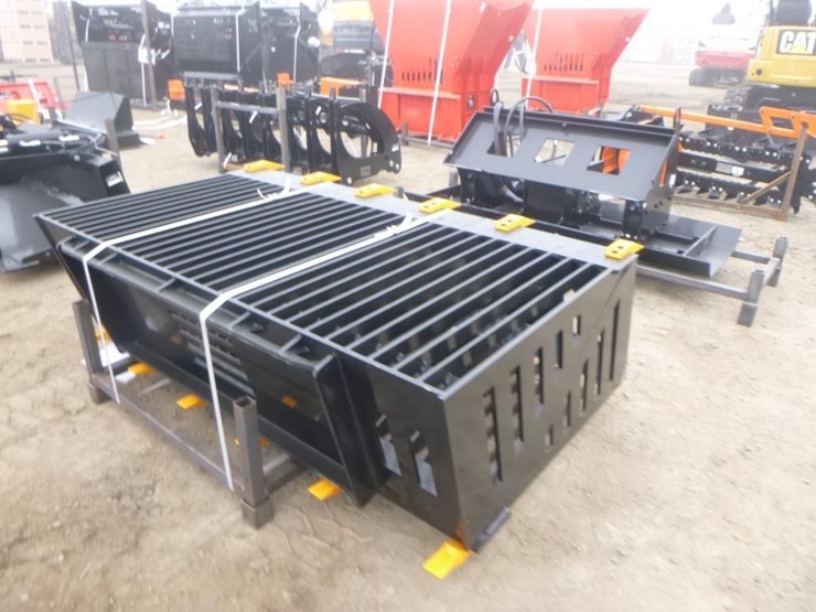 giyi-rb66-skid-steer-rock-buckets-image-1