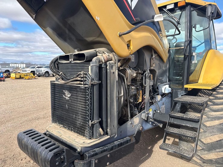 2005-cat-challenger-55-track-tractor-image-22