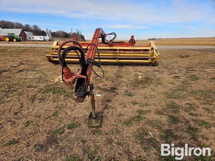 new-holland-116-image-2