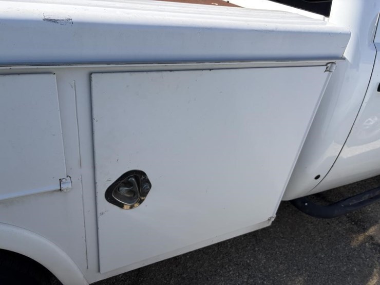 2011-chevrolet-2500-image-27