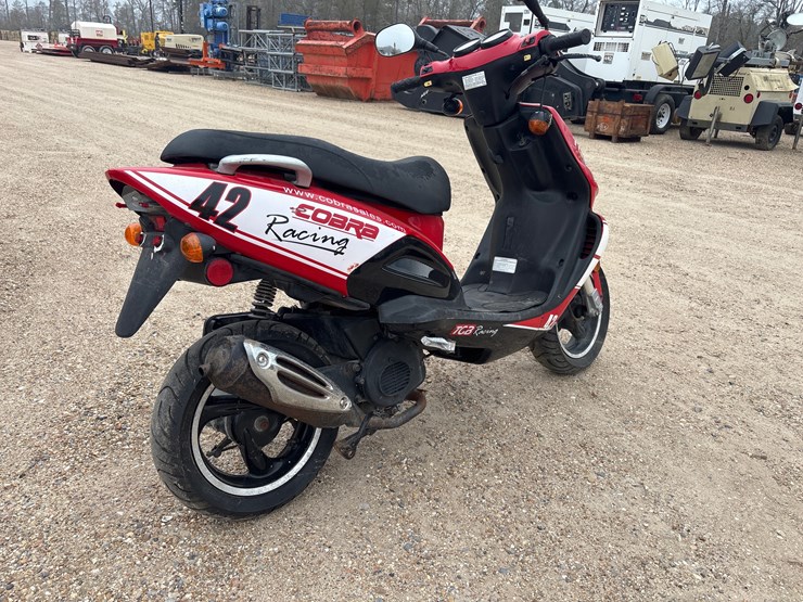 #1803-•-cobra-tgb-scooter-|-for-parts/repairs-|-no-title-image-3