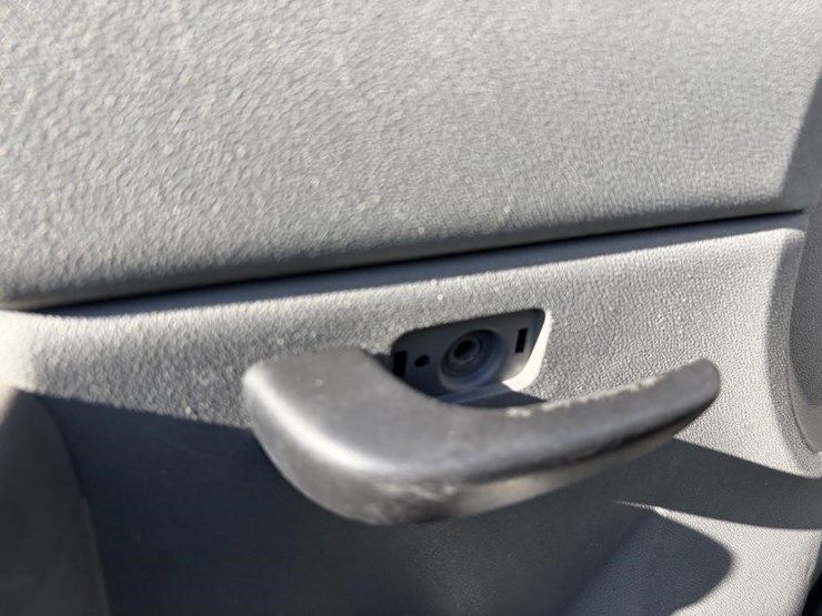 2011-chevrolet-2500-image-35