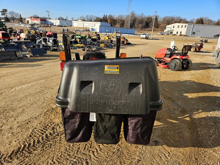 john-deere-1025r-image-4