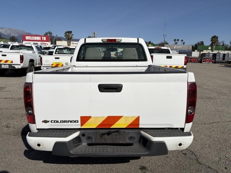 2011-chevrolet-colorado-image-6