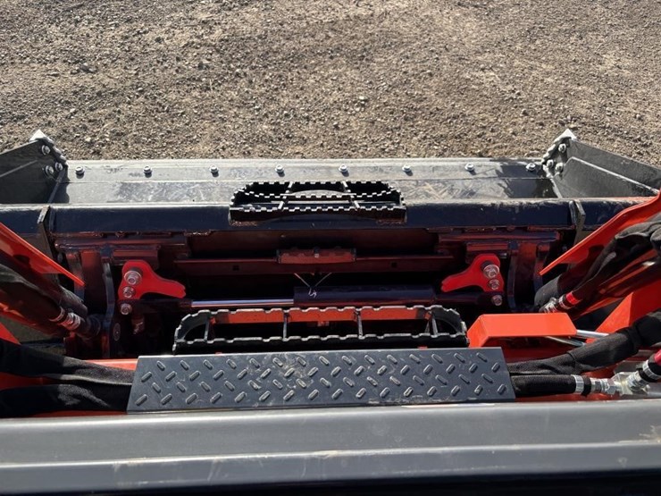 2024-kubota-svl75-3-image-20