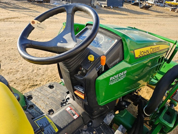 john-deere-1025r-image-21