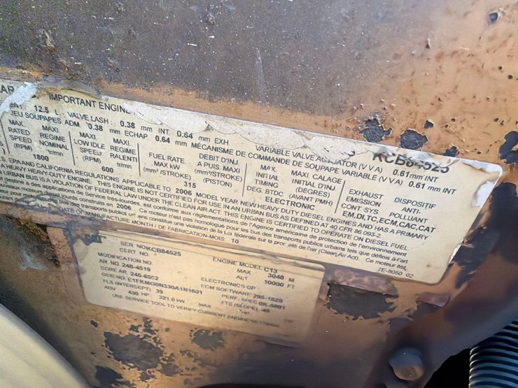 2007-peterbilt-379-image-26