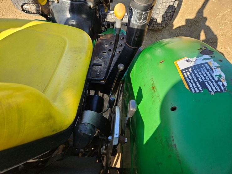 john-deere-5205-image-19