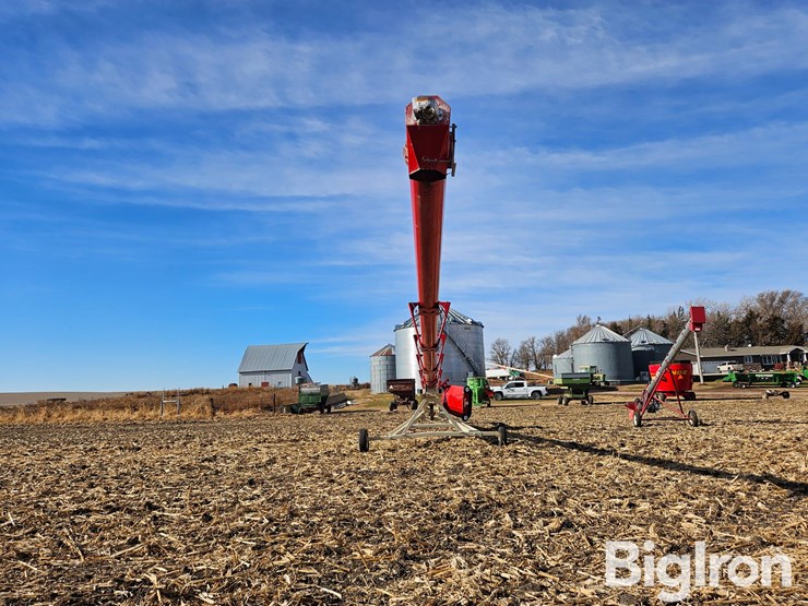 feterl-farm-king-y1282tmm-12"x82'-hopper-auger-image-7