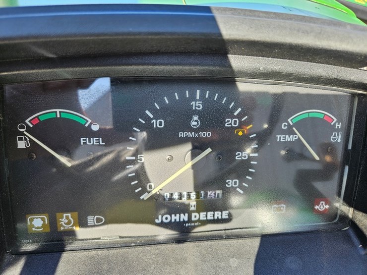 john-deere-5205-image-22