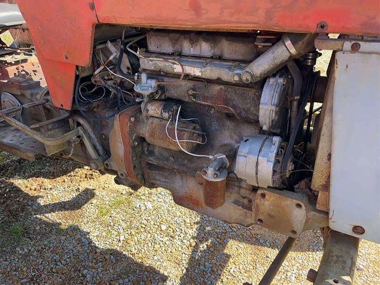 massey-ferguson-165-image-3