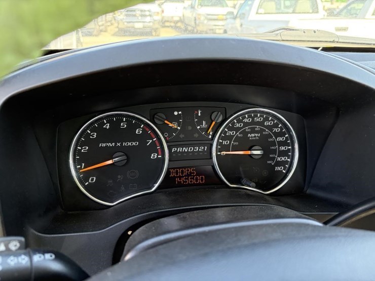 2011-chevrolet-colorado-image-12