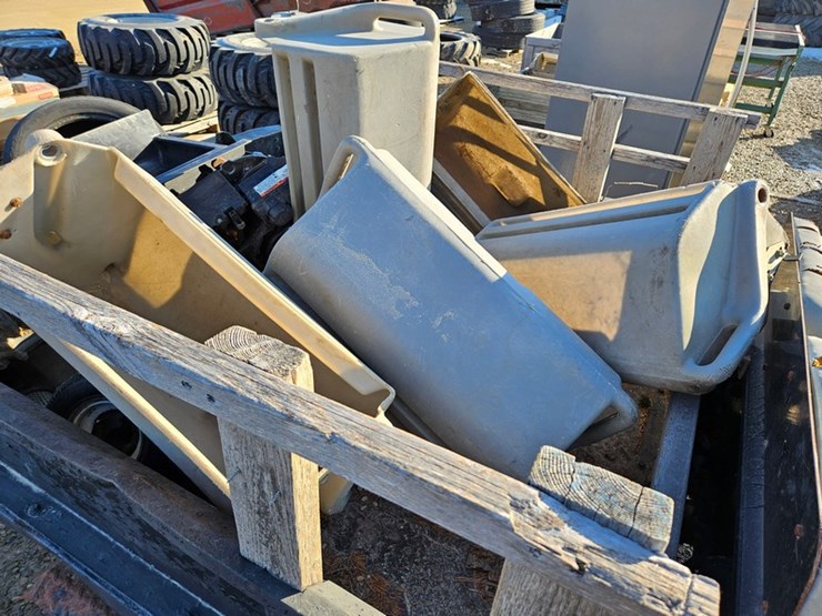 #125-•-cushman-turf-truck-image-10