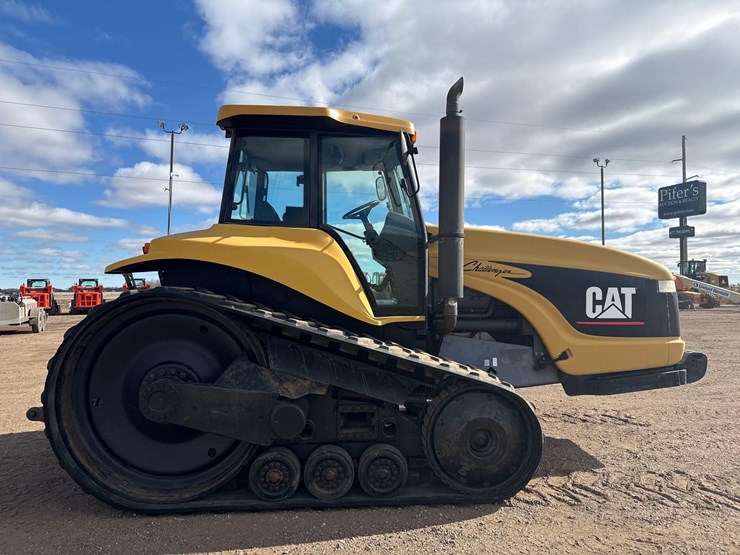 2005-cat-challenger-55-track-tractor-image-5