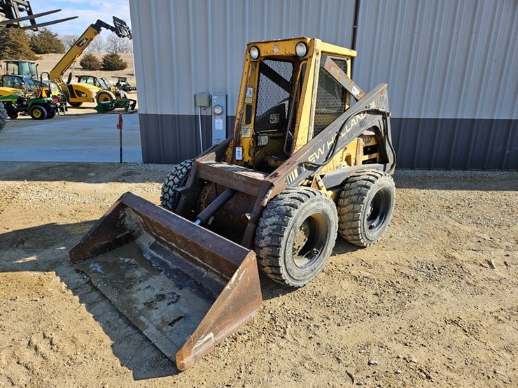 new-holland-l555-image-1