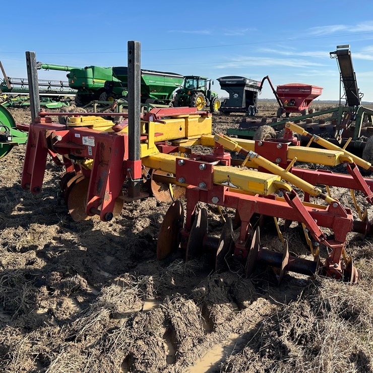 #39211 • W&A Tandem Levee Plow