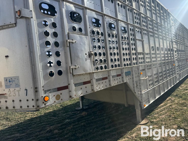 1994-merritt-t/a-aluminum-livestock-trailer-image-17
