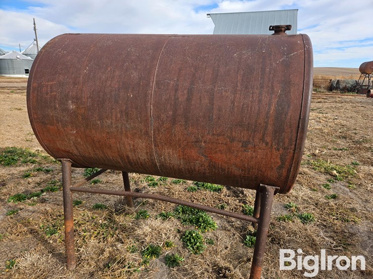 butler-300-gal-fuel-tank-on-stand-image-8