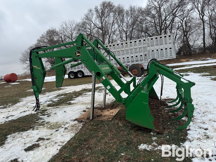 john-deere-740-image-4