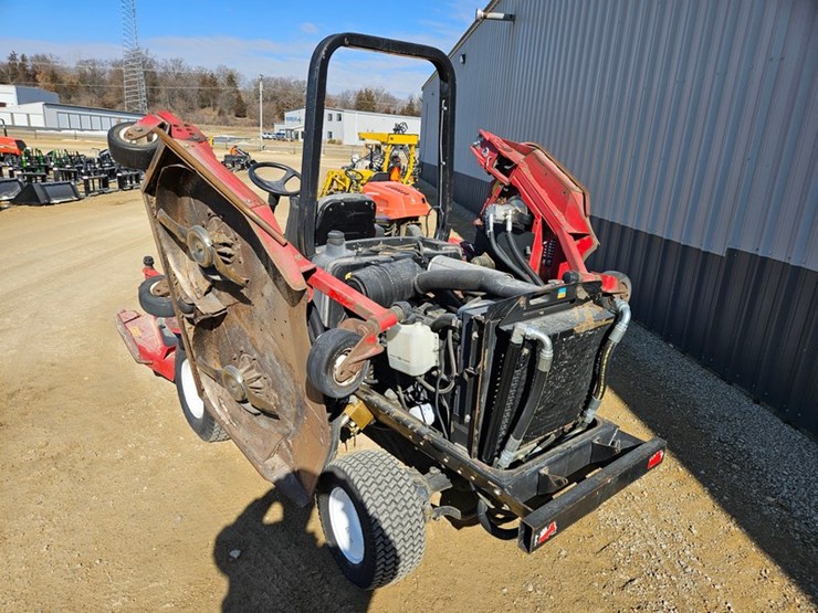 toro-groundsmaster-4000d-image-3