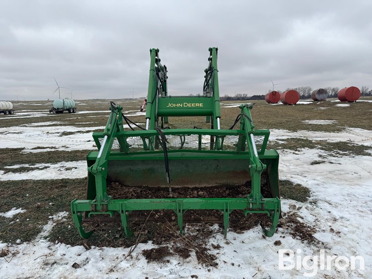john-deere-740-image-2
