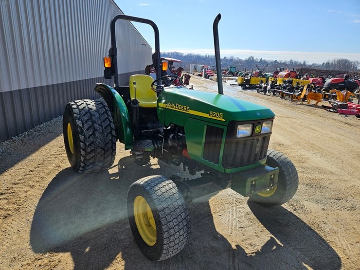 john-deere-5205-image-7