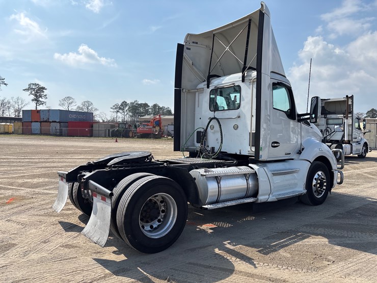 2020-kenworth-t680-image-3