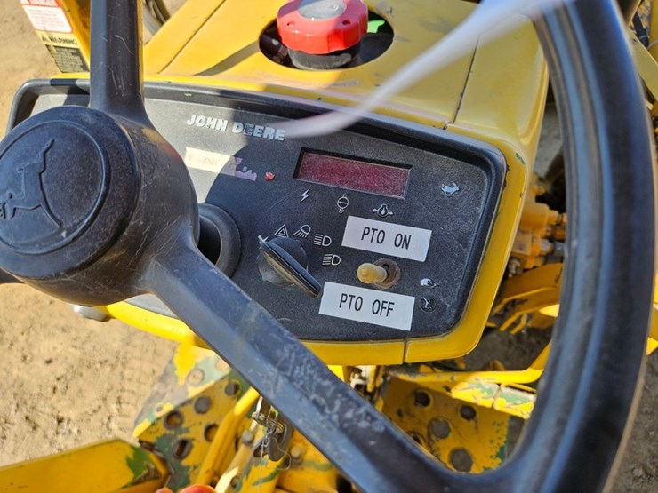 john-deere-650-image-18