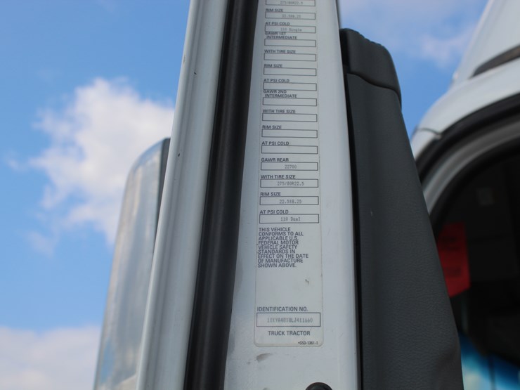 2020-kenworth-t680-image-14