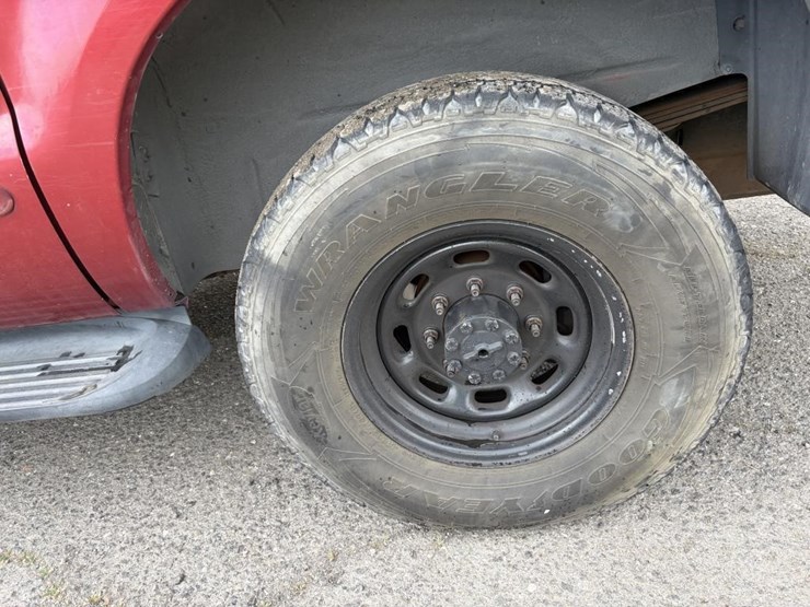 2000-ford-excursion-image-5