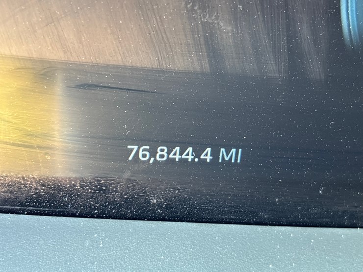 2023-kenworth-t880-image-13