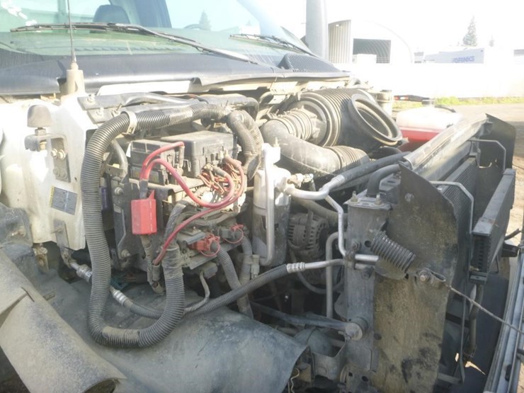 2005-chevrolet-4500-flatbed-truck-image-14