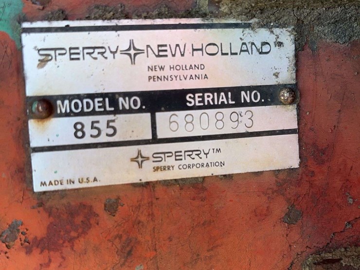 new-holland-855-image-3