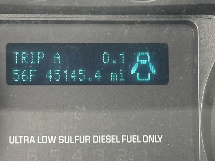 2011-ford-f550-image-12