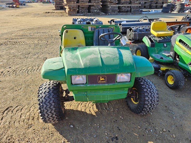 john-deere-turf-gator-image-8