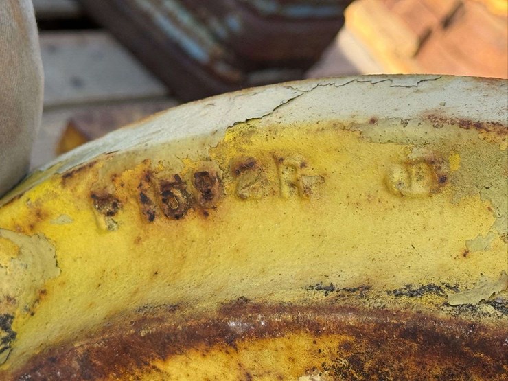 (4)-john-deere-wheel-weights-image-2