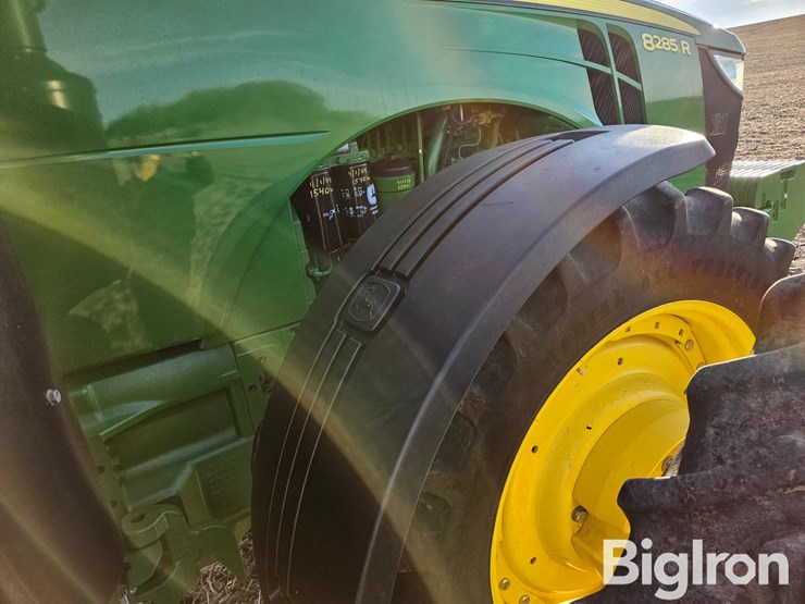 2013-john-deere-8285r-image-19