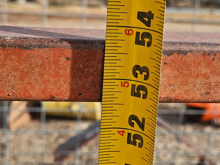 hoskins-3-pt-livestock-carrier-image-16