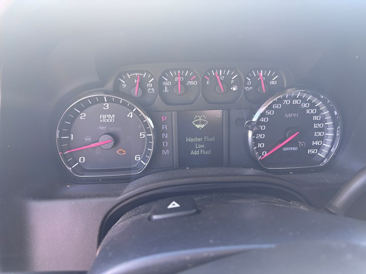 2024-chevrolet-tahoe-image-13