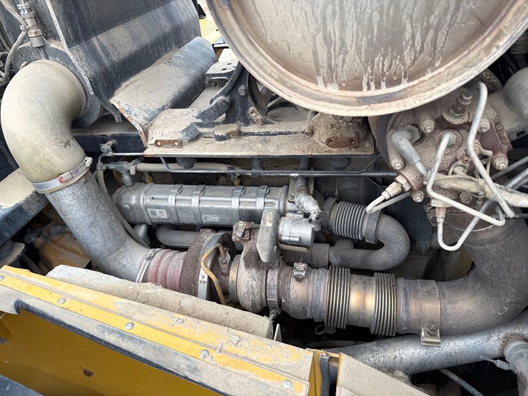 2012-caterpillar-972k-image-20