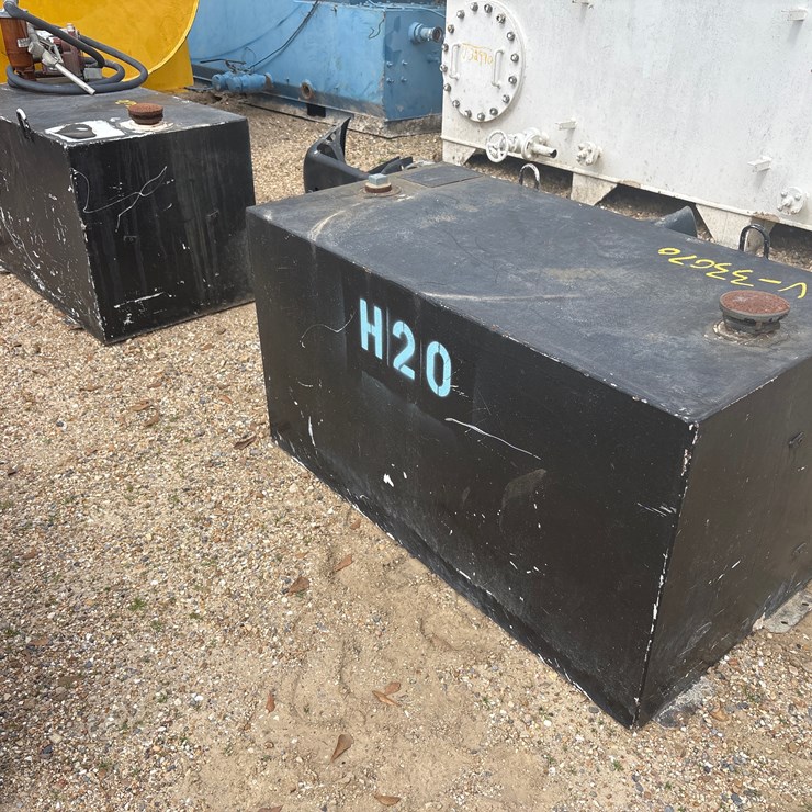 #1627 • (2) FUEL TANKS - (1) WITH ELECTRIC PUMP