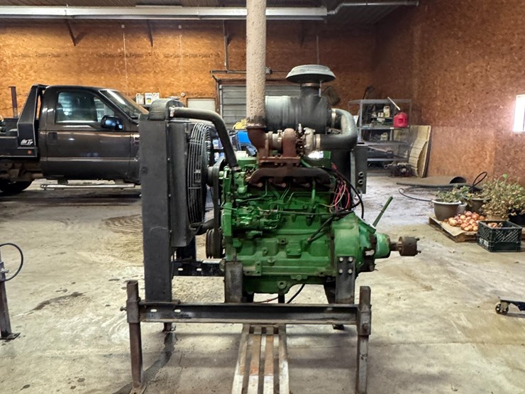 john-deere-4045t-image-4