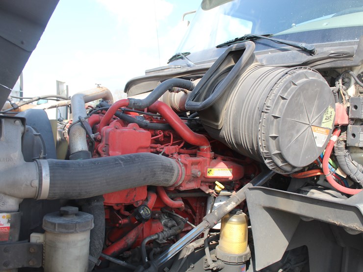 2016-international-prostar-image-16