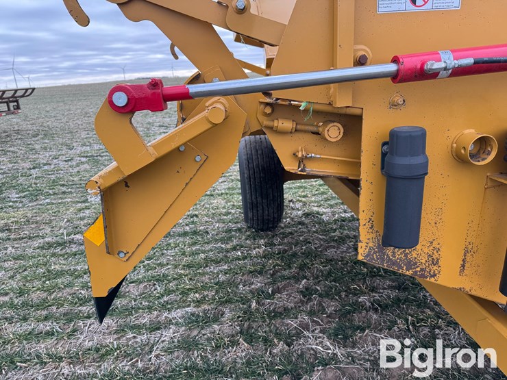 2019-haybuster-2660-image-11