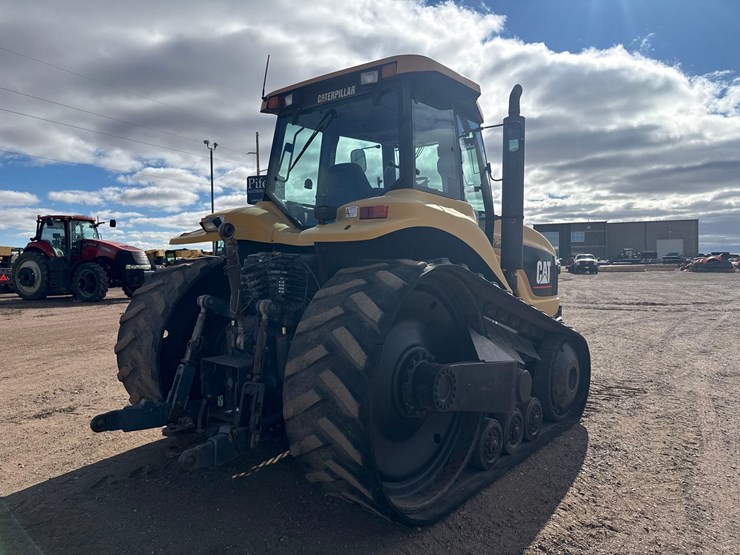 2005-cat-challenger-55-track-tractor-image-3