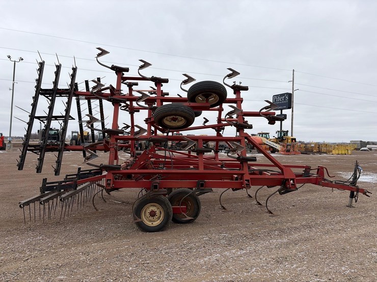 case-ih-4800-image-5