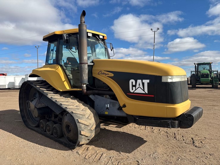2005-cat-challenger-55-track-tractor-image-2