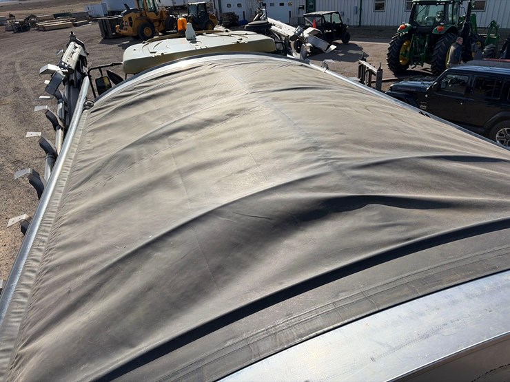 2006-agco-terragator-8104-image-14