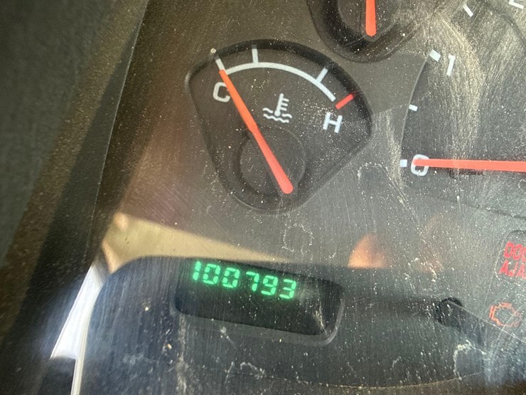 2002-dodge-durango-image-21